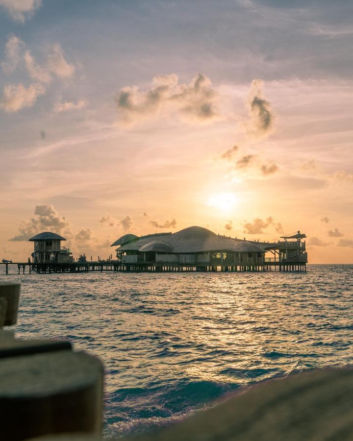 Soneva Fushi Hotel Baa Atoll Exterior photo